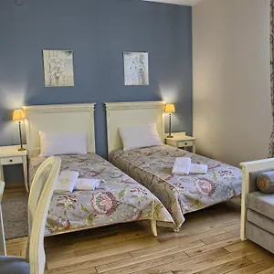 Estera - & Restauracja Михаловице